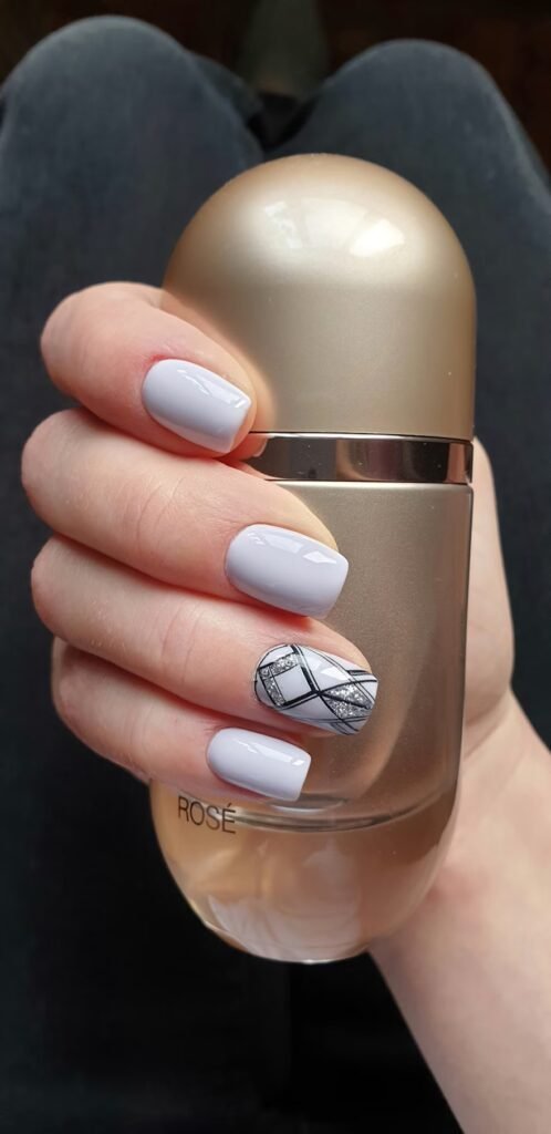 Short nails graphic lines Nail art geometric lines